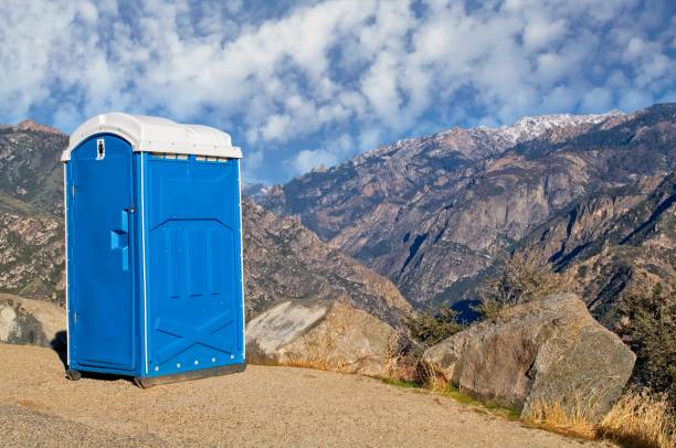 Best Porta potty delivery and setup  in Mchenry, IL